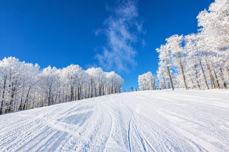 Upper Peninsula skiing and snowboarding at Ski Brule in Iron River, Michigan